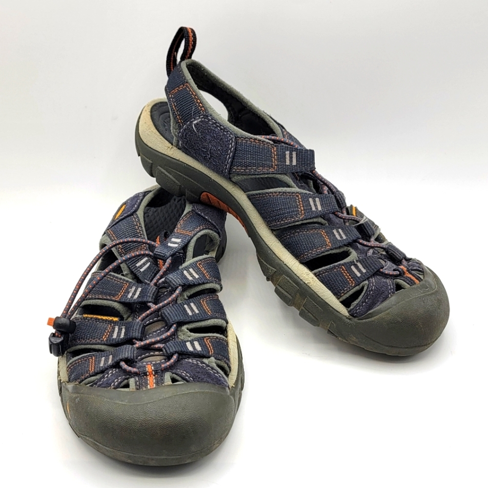 Keen Men's Outdoor Sandals‎ - Black and Gray SIZE 7. #1474